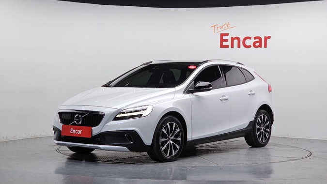 Volvo V40 2018