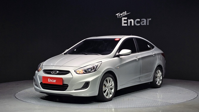 Hyundai Accent 2015