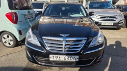 Hyundai Genesis 2012