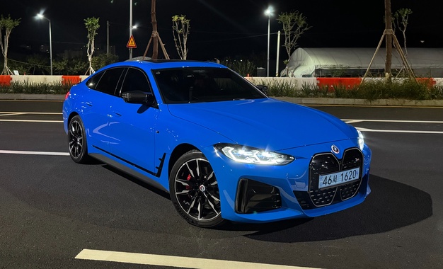 BMW i4 2023