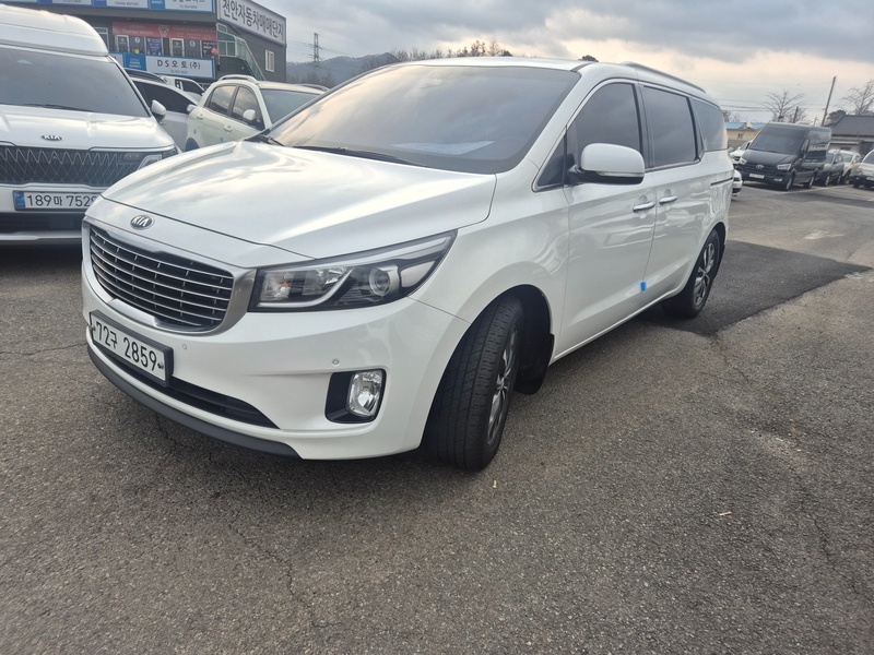 Kia Canival