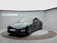 Porsche Panamera 2021