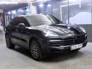 Porsche Cayenne 2021