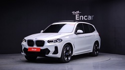BMW iX3 2024