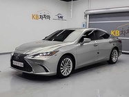 Lexus ES 2020