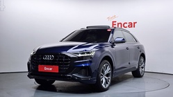 Audi Q8 2021