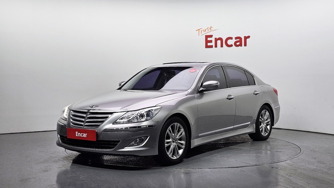Hyundai Genesis 2012