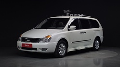 Kia Canival 2011