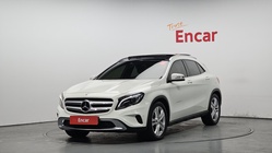 Mercedes-Benz GLA-Class 2015