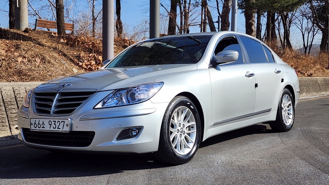 Hyundai Genesis 2009