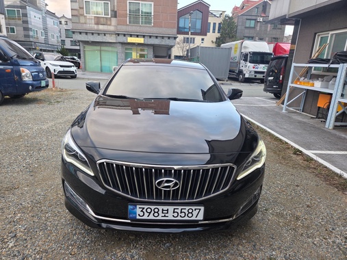 Hyundai Aslan 2015