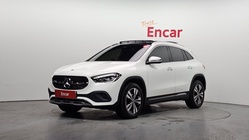 Mercedes-Benz GLA-Class 2021