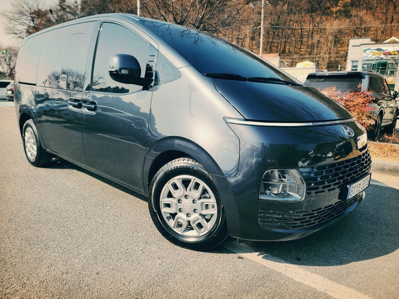 Hyundai Staria