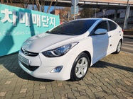 Hyundai Avante 2012
