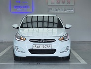 Hyundai Accent 2012