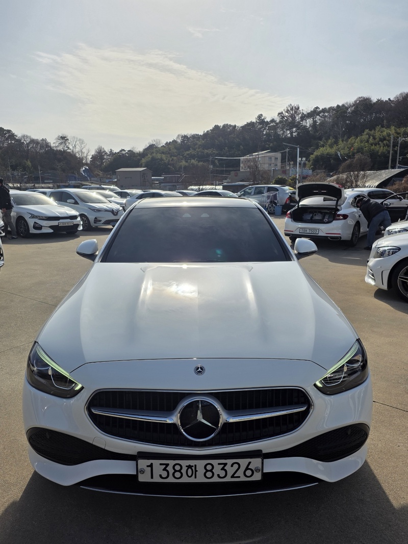 Mercedes-Benz C-Class