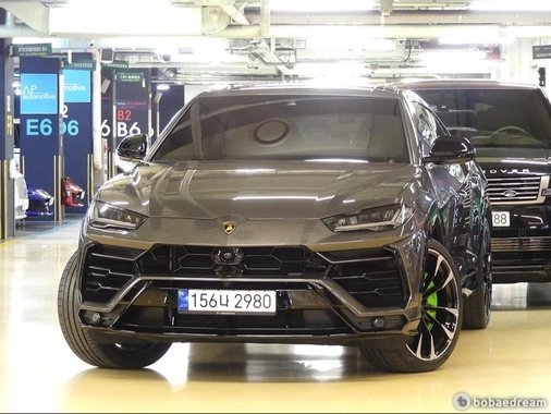 Lamborghini Urus 2022
