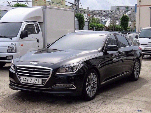 Hyundai Genesis 2016