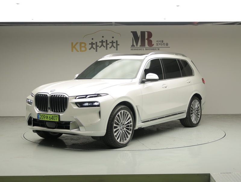 BMW X7
