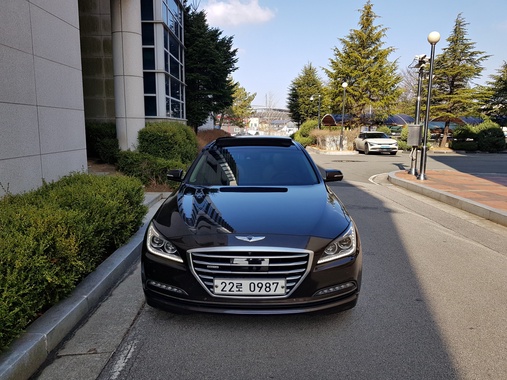 Hyundai Genesis 2016