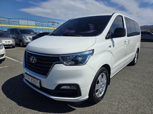Hyundai Starex 2018