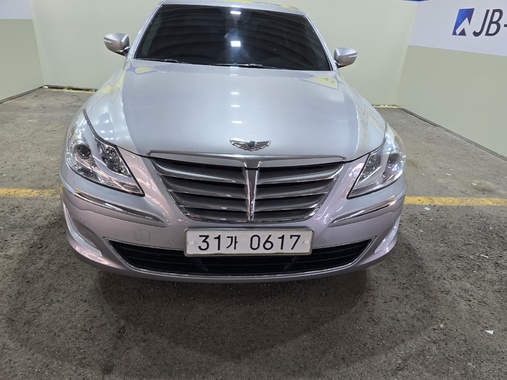Hyundai Genesis 2011