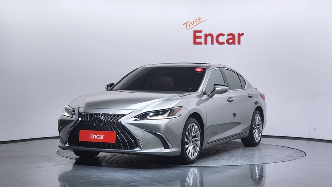 Lexus ES 2023
