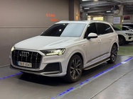 Audi Q7 2021