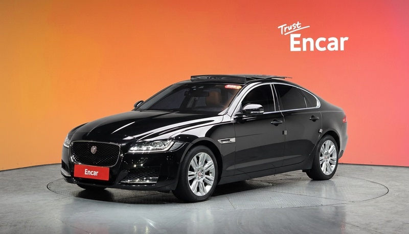 Jaguar XF