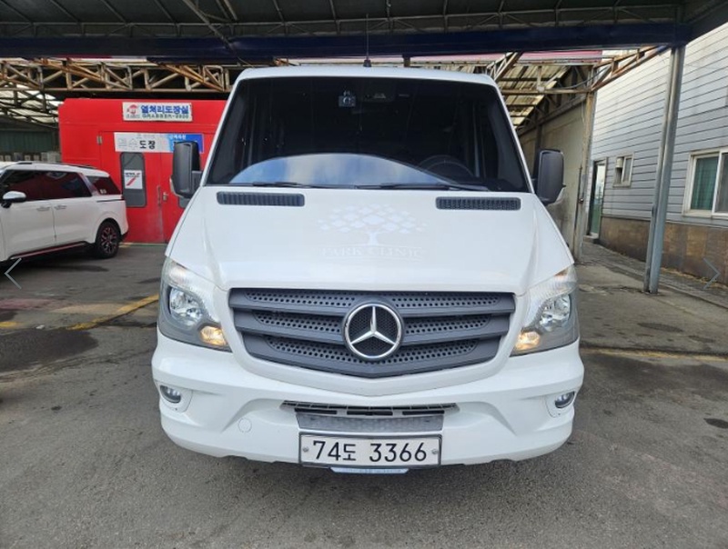 Mercedes-Benz Sprinter