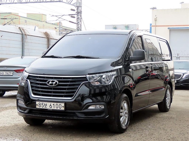 Hyundai Starex