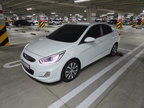 Hyundai Accent 2013