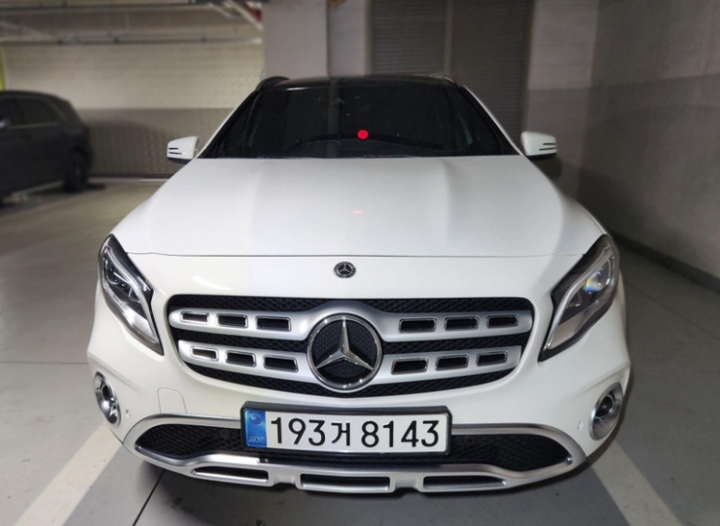Mercedes-Benz GLA-Class