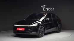 Tesla Model Y 2025