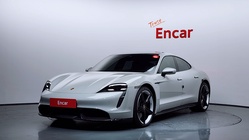 Porsche Taycan 2021
