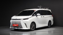 Lexus LM 2025