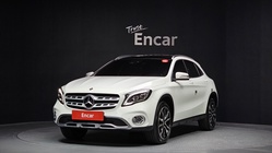 Mercedes-Benz GLA-Class 2018