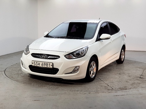 Hyundai Accent 2013
