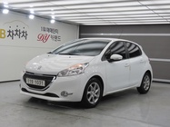 Peugeot 208 2015