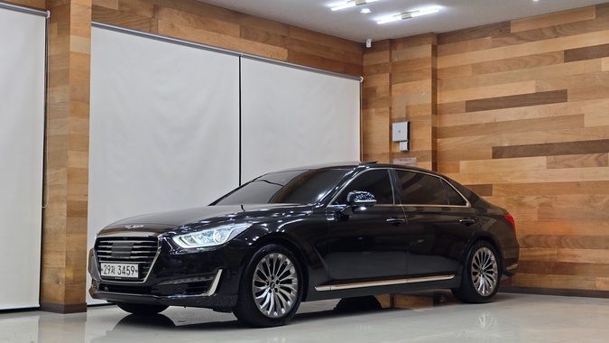 Genesis EQ900 2018