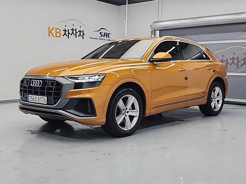 Audi Q8