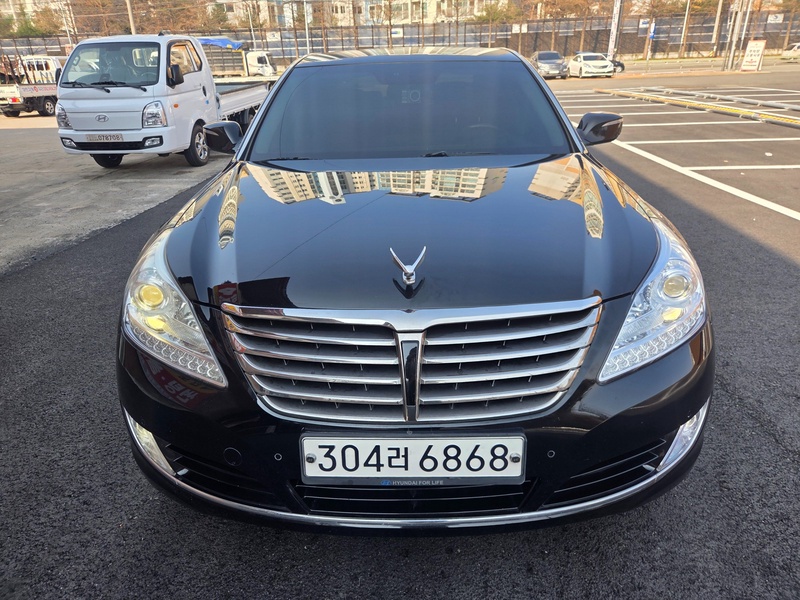 Hyundai Equus