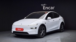 Tesla Model Y 2025