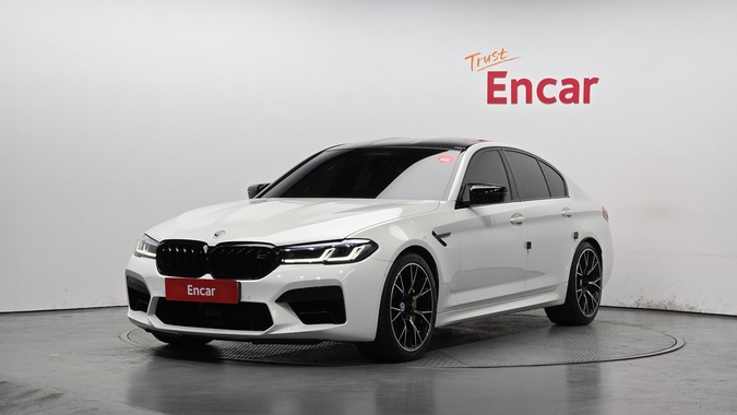 BMW M5 2023