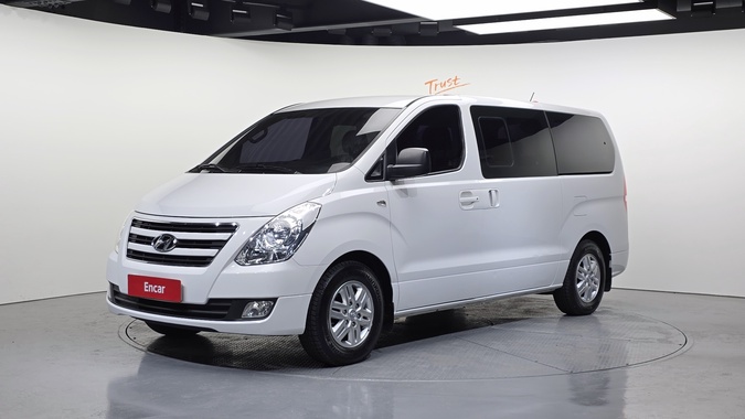 Hyundai Starex 2016