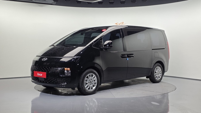 Hyundai Staria 2025