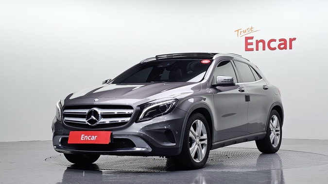 Mercedes-Benz GLA-Class 2016