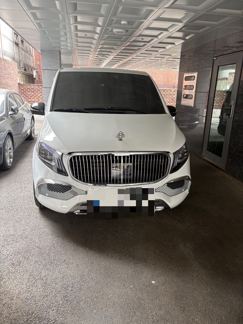 Mercedes-Benz V-Class