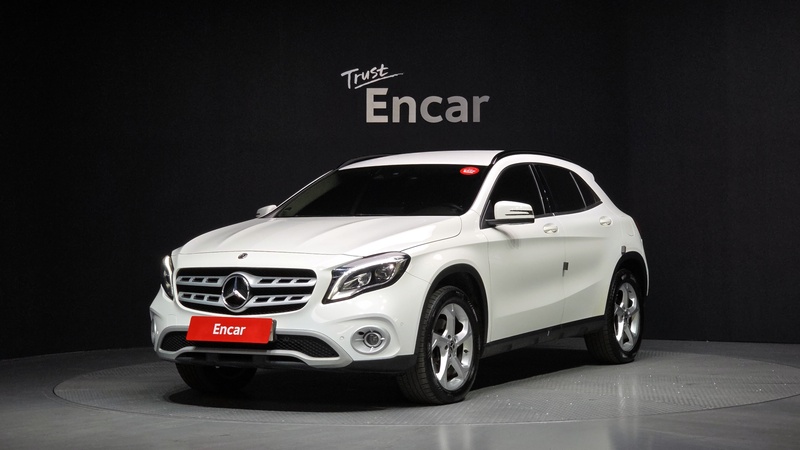 Mercedes-Benz GLA-Class