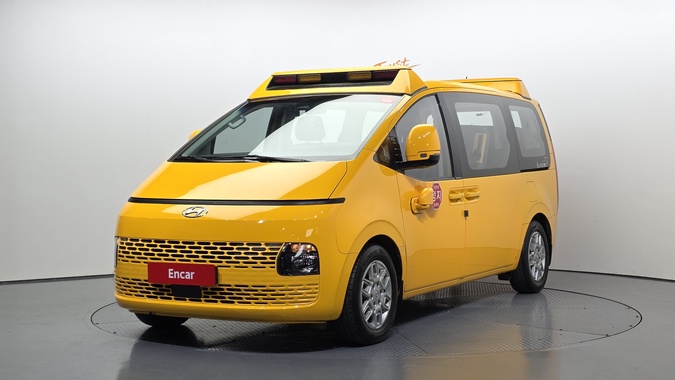 Hyundai Staria 2022